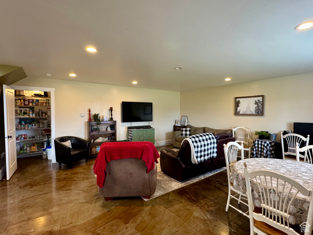 30 E 300 S Kanosh, UT 84637