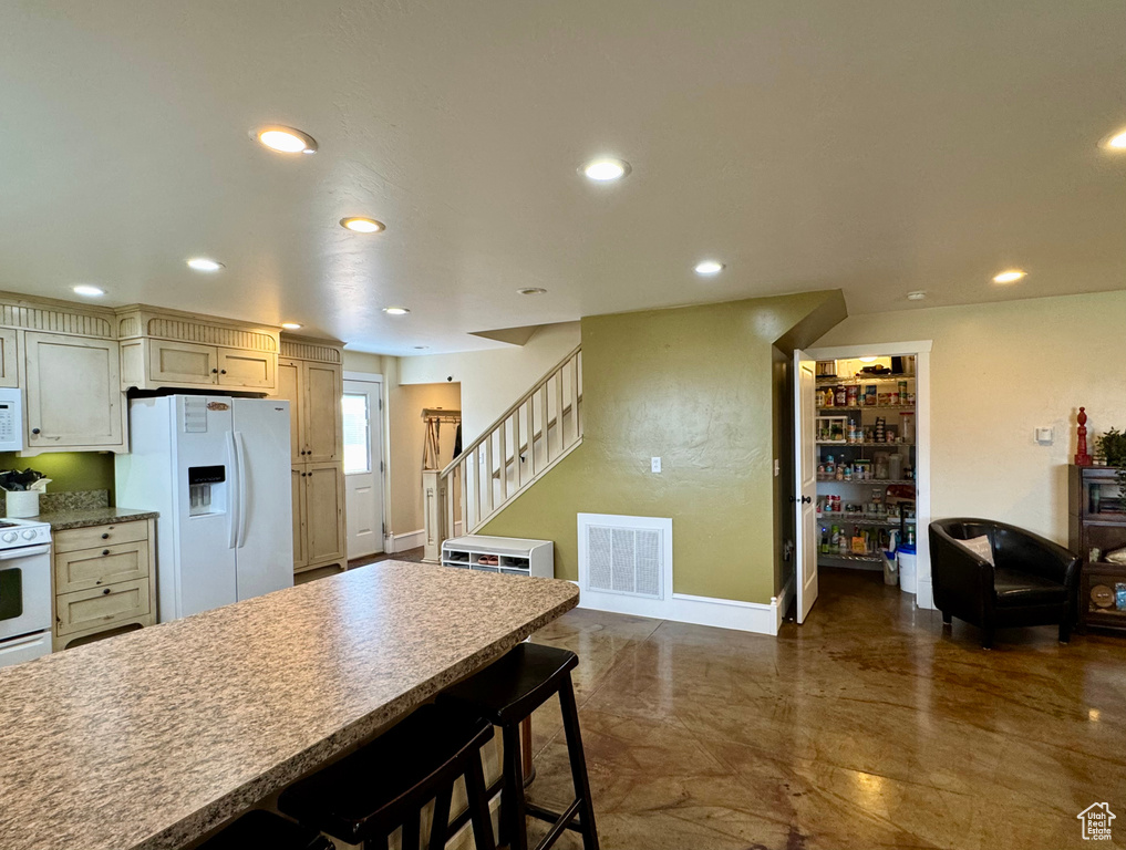 30 E 300 S Kanosh, UT 84637