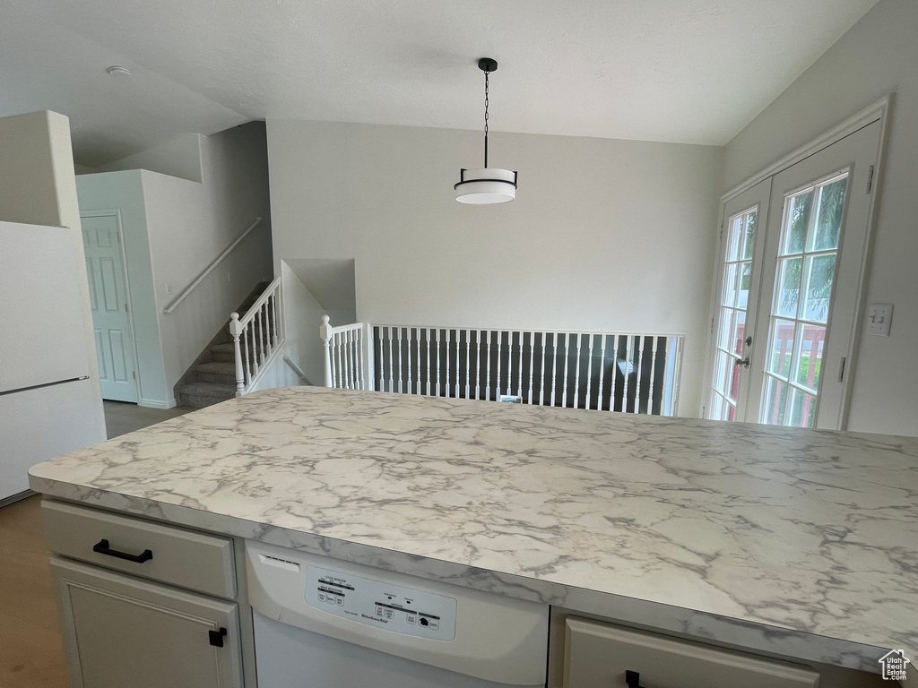 Photo 42 for MLS #2099896 at 300 E Magellan Ln
