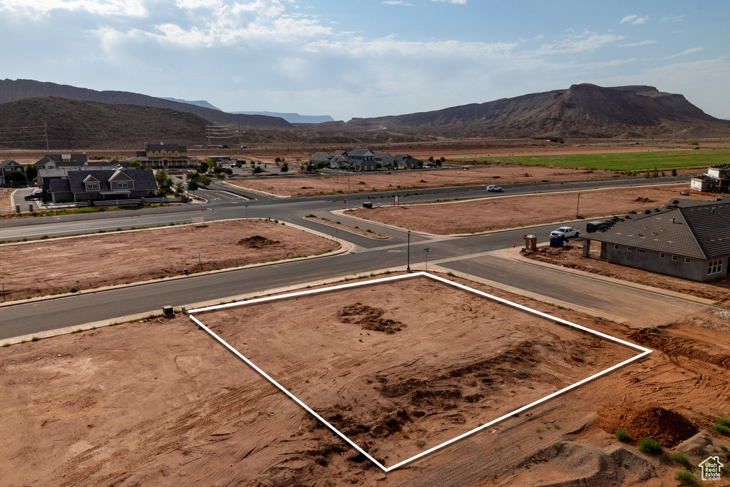 5002 S RESOLUTION DR Washington, UT 84780