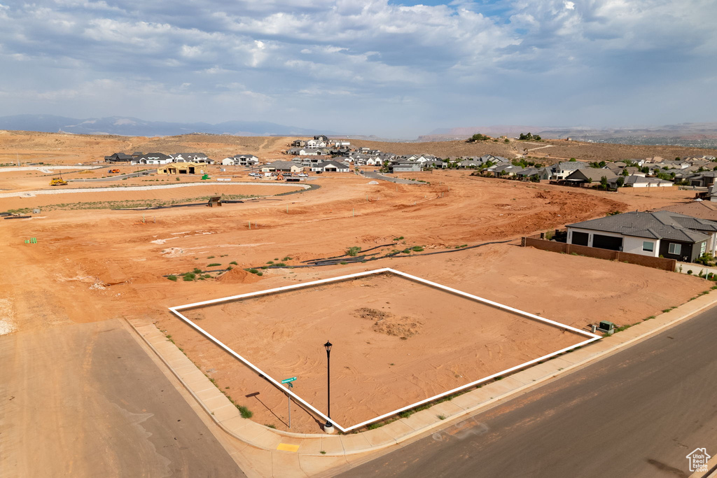 5002 S RESOLUTION DR Washington, UT 84780