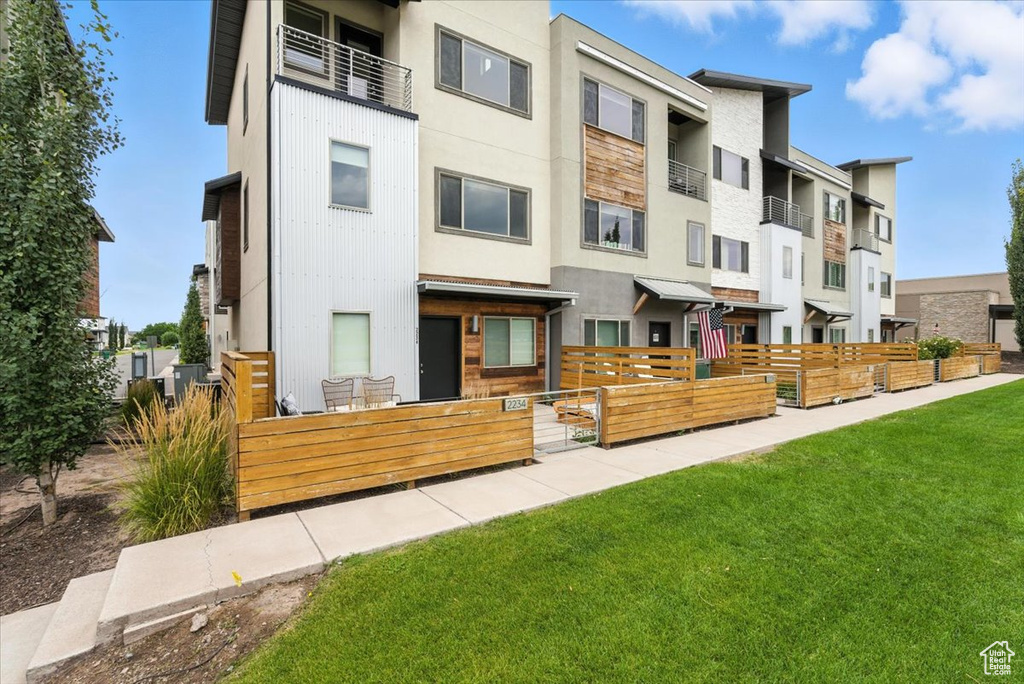 2234 N 450 W Layton, UT 84041