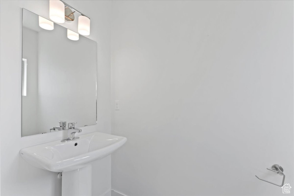 2234 N 450 W Layton, UT 84041