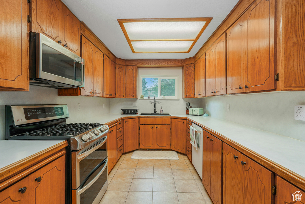 2425 N 800 E North Logan, UT 84341