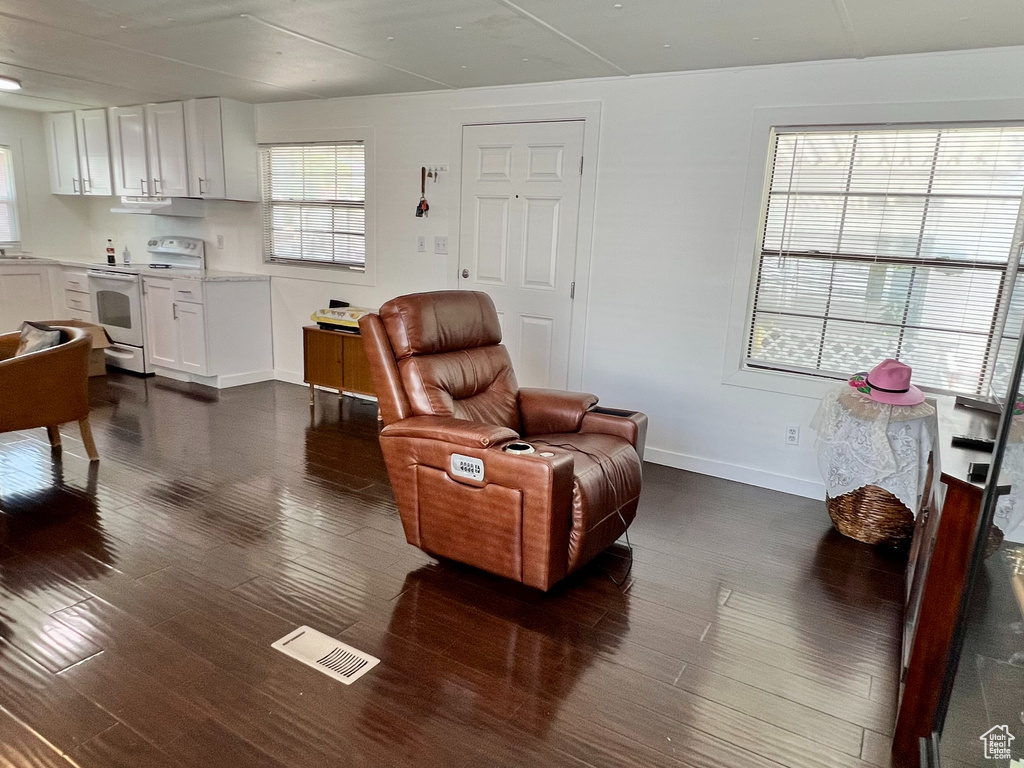 Photo 5 for MLS #2099934 at 5028 S Del Rio St