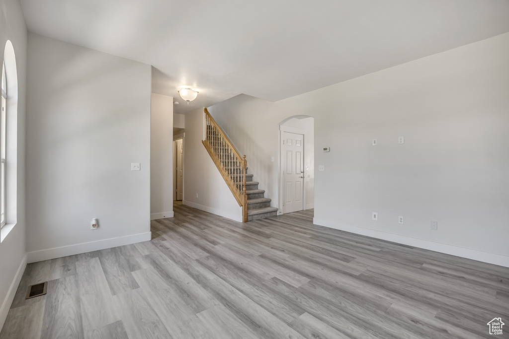 7887 S DOVE CREEK LN West Jordan, UT 84081