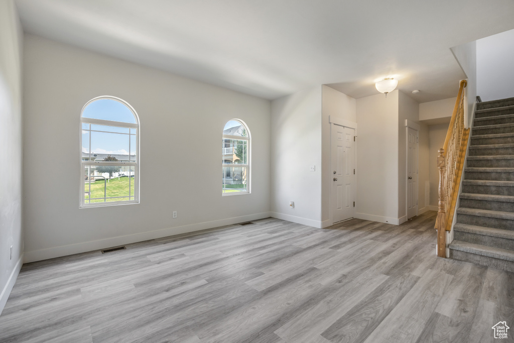 7887 S DOVE CREEK LN West Jordan, UT 84081