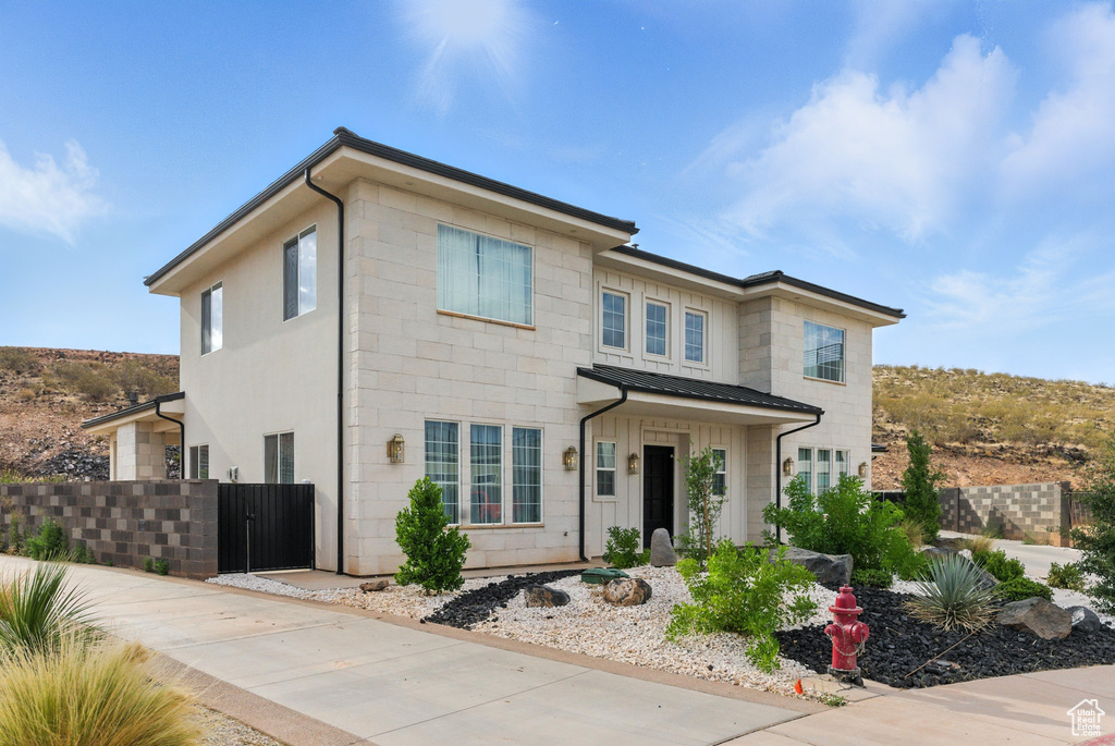 Photo 3 for MLS #2099947 at 1951 W Cedar Breaks Dr
