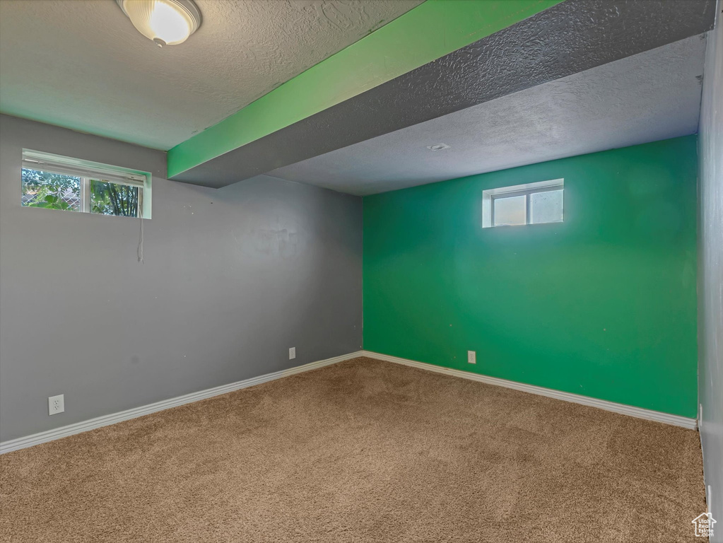 4278 S 3720 W West Valley City, UT 84120