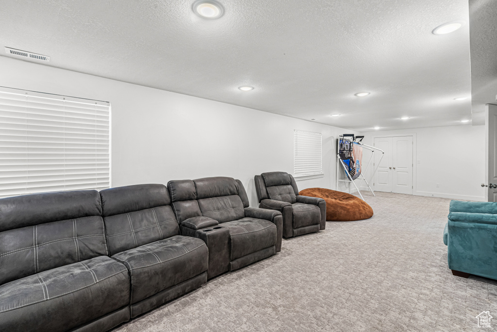 1215 E 330 S Hyrum, UT 84319