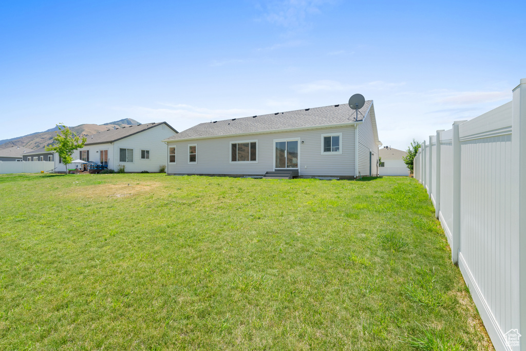 1215 E 330 S Hyrum, UT 84319
