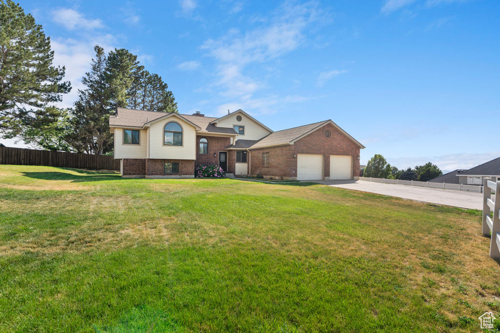 1505 NAVAJO DR Ogden, UT 84403