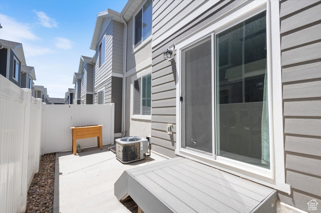 282 N STARBOARD DR Saratoga Springs, UT 84045