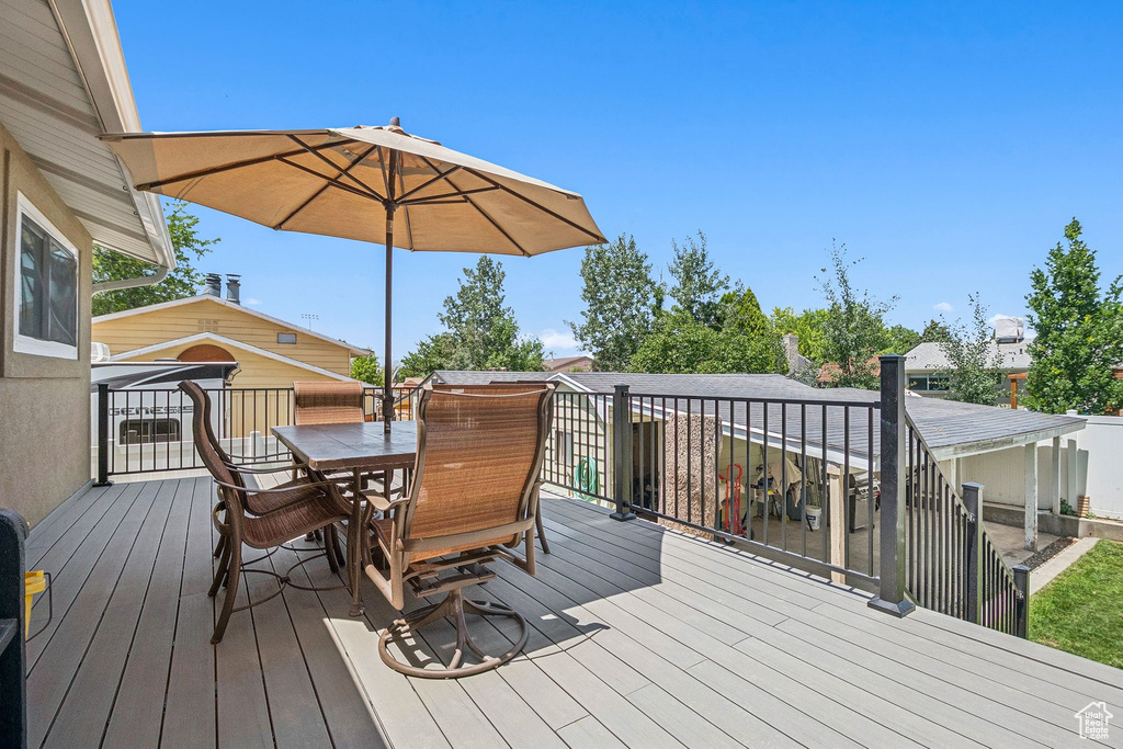 203 E KRISTIN DR Sandy, UT 84070