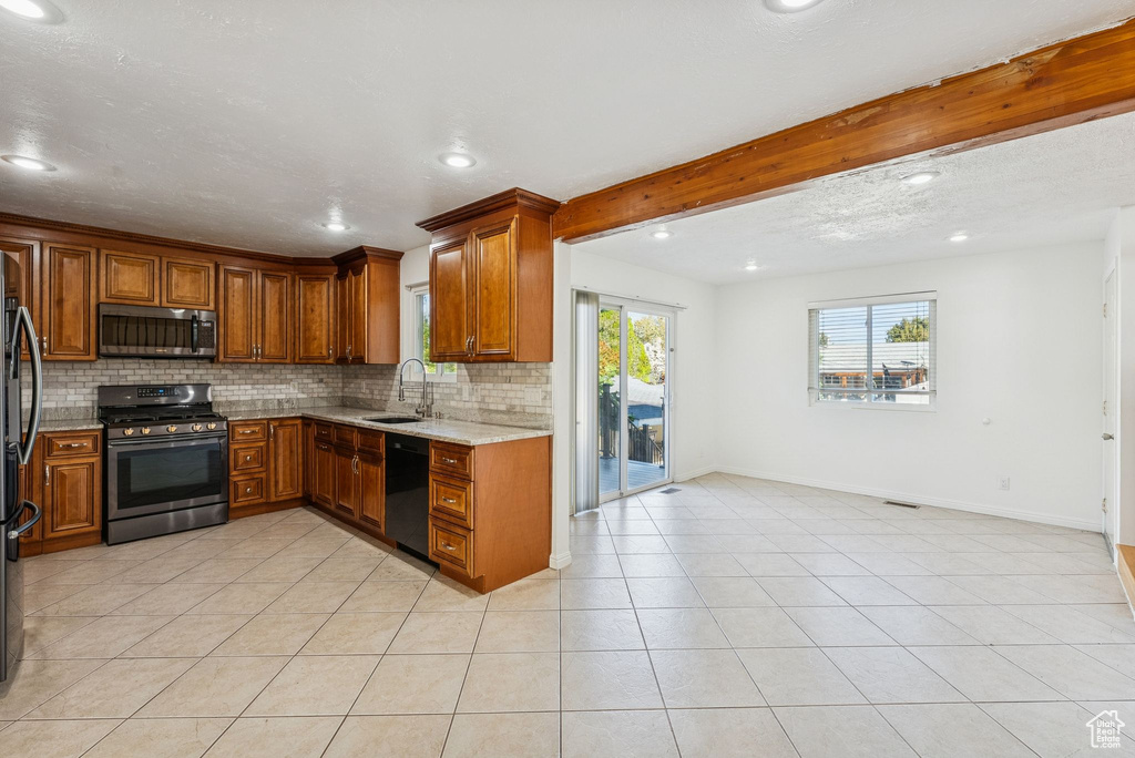203 E KRISTIN DR Sandy, UT 84070