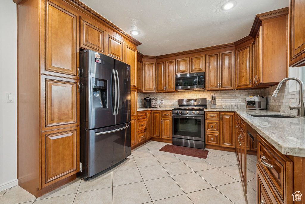 203 E KRISTIN DR Sandy, UT 84070