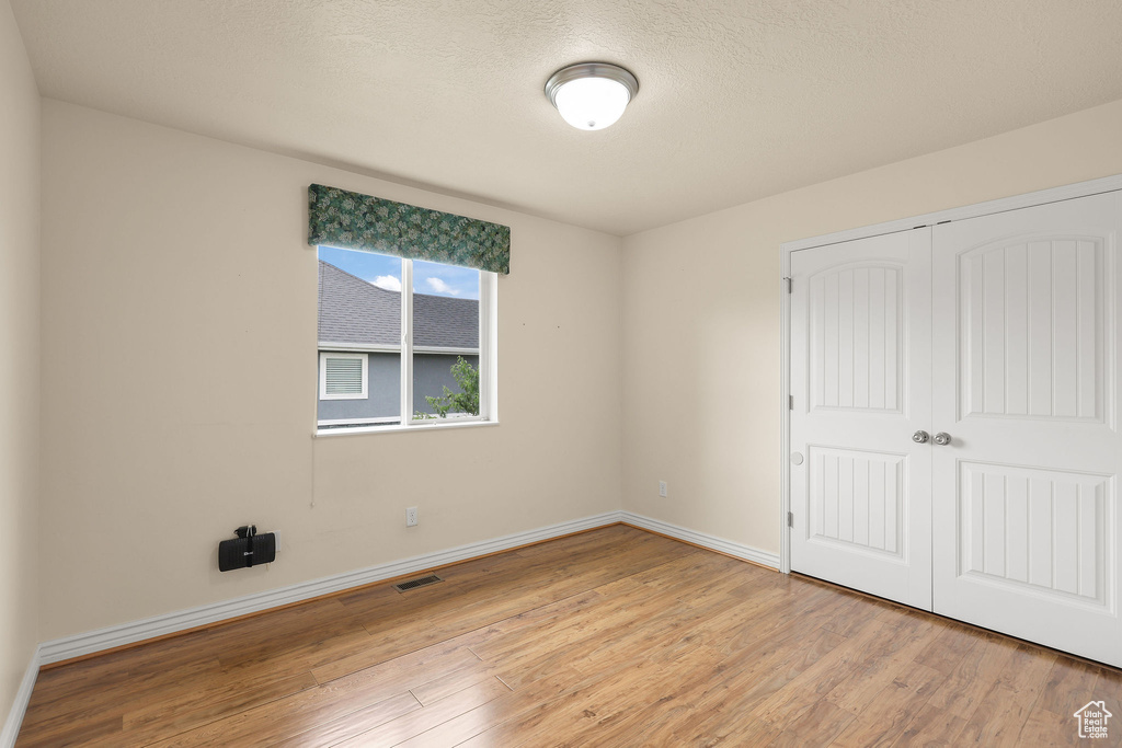 1932 S 2150 W Syracuse, UT 84075