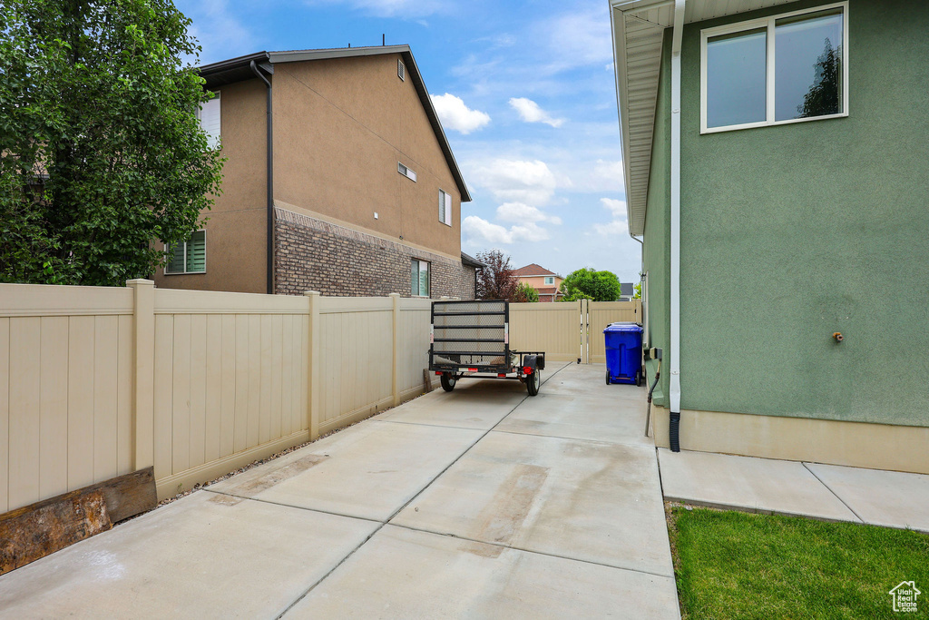 1932 S 2150 W Syracuse, UT 84075