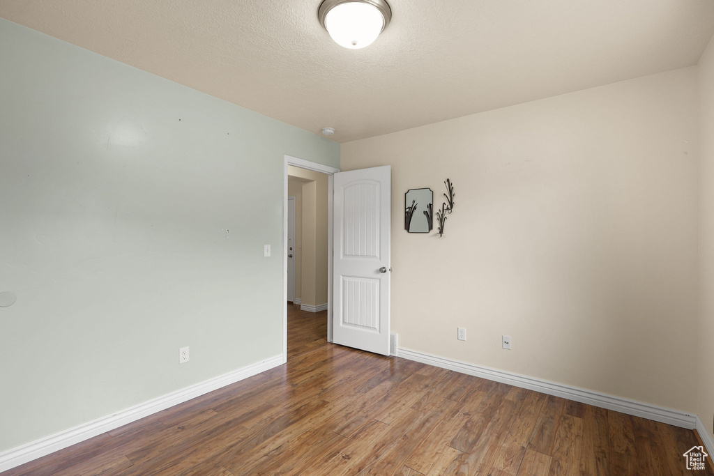 1932 S 2150 W Syracuse, UT 84075