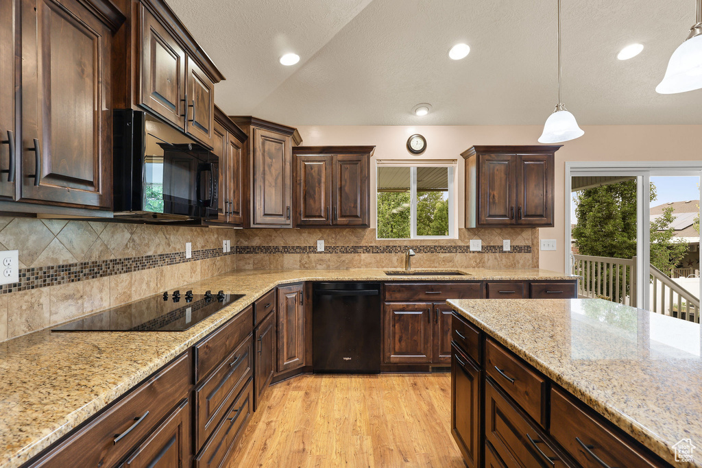 1932 S 2150 W Syracuse, UT 84075
