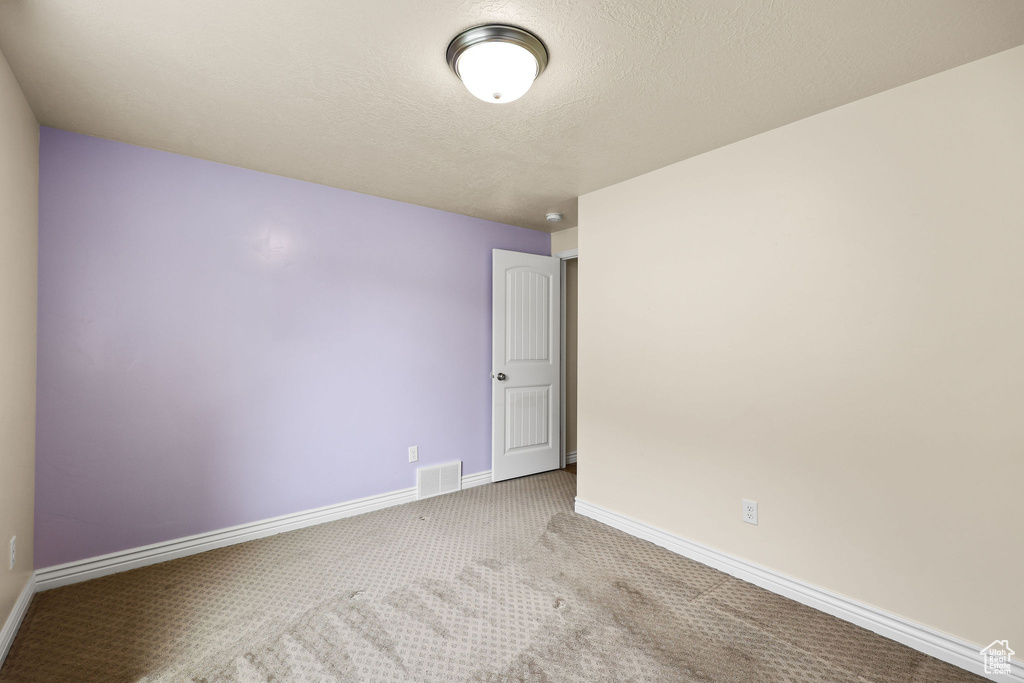 1932 S 2150 W Syracuse, UT 84075
