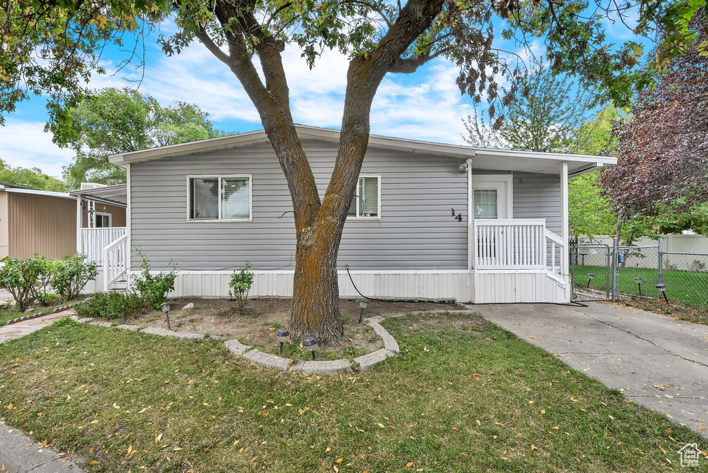 Photo 2 for MLS #2100005 at 900 S Century Dr #14