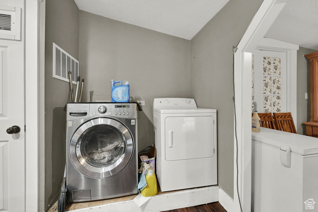 Photo 12 for MLS #2100005 at 900 S Century Dr #14