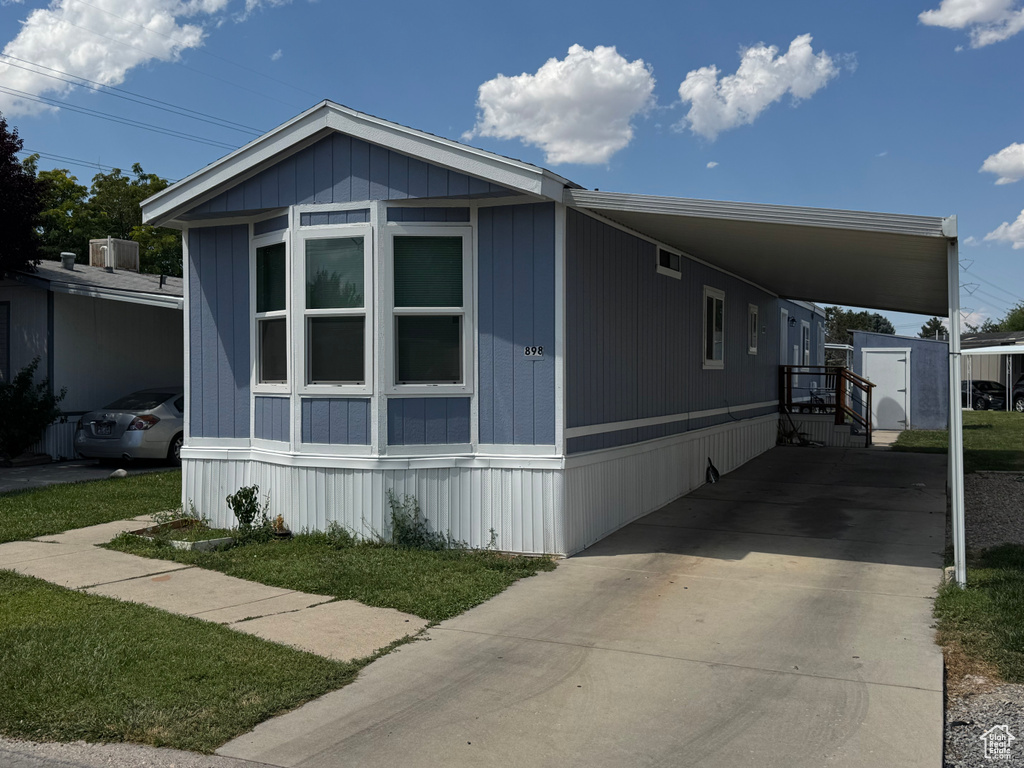 Photo 13 for MLS #2100018 at 898 W Little Mountain Dr