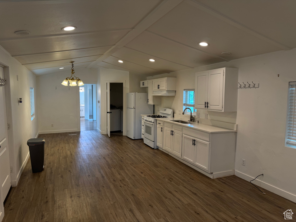 Photo 3 for MLS #2100018 at 898 W Little Mountain Dr