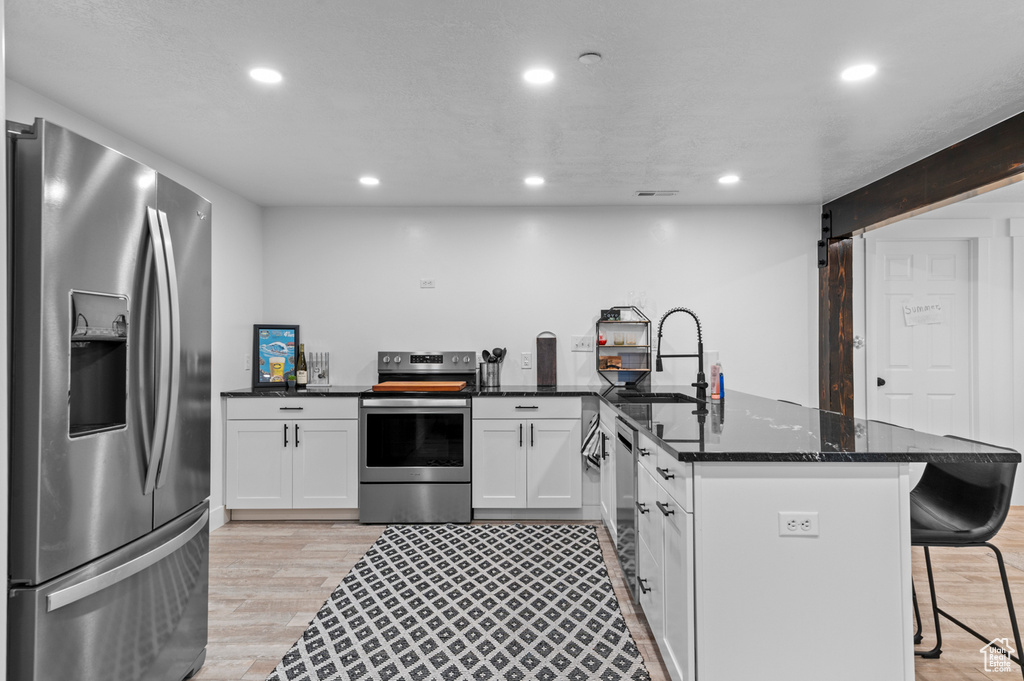175 W WOLVERINE CRK Elk Ridge, UT 84651