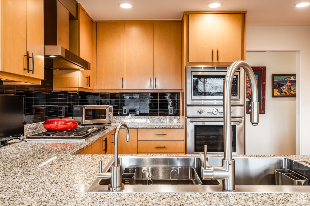 724 EASTCAPITOL BLVD Salt Lake City, UT 84103