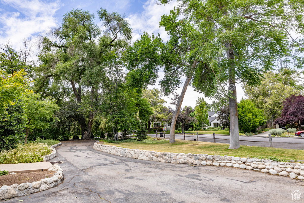 1656 E MILLCREEK WAY Salt Lake City, UT 84106