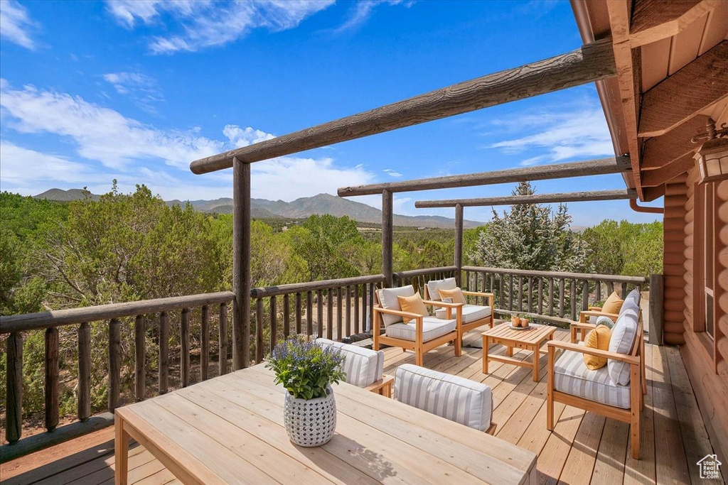 2792 E BADGER WAY New Harmony, UT 84757