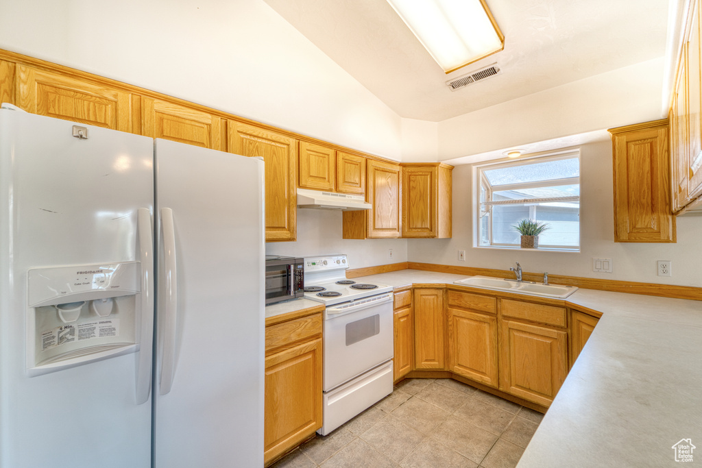 Photo 10 for MLS #2100057 at 2990 E Riverside Dr
