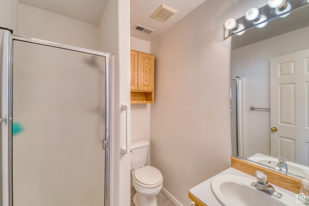 Photo 14 for MLS #2100057 at 2990 E Riverside Dr
