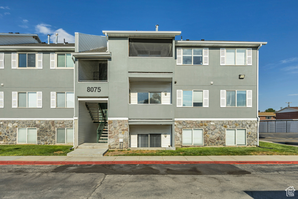 8075 COPPERFIELD PL #21 Magna, UT 84044