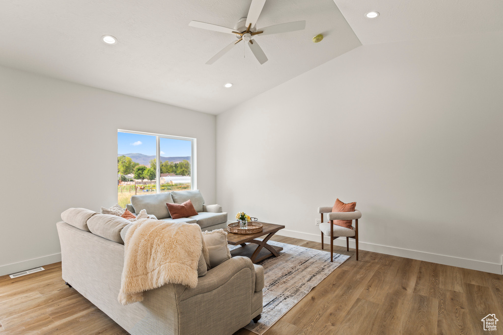 211 N 420 E Monroe, UT 84754