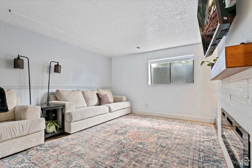 6808 S JEFFERSON ST Murray, UT 84107
