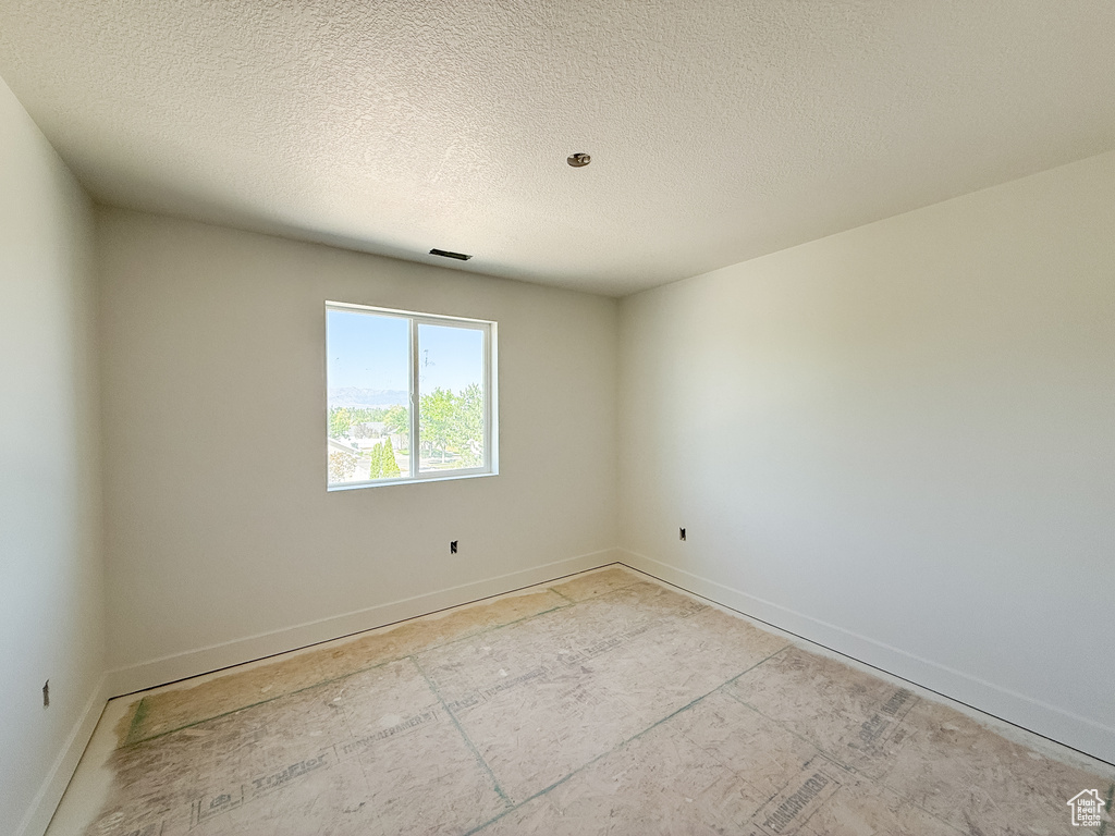 Photo 5 for MLS #2100124 at 1861 N 70 West #616