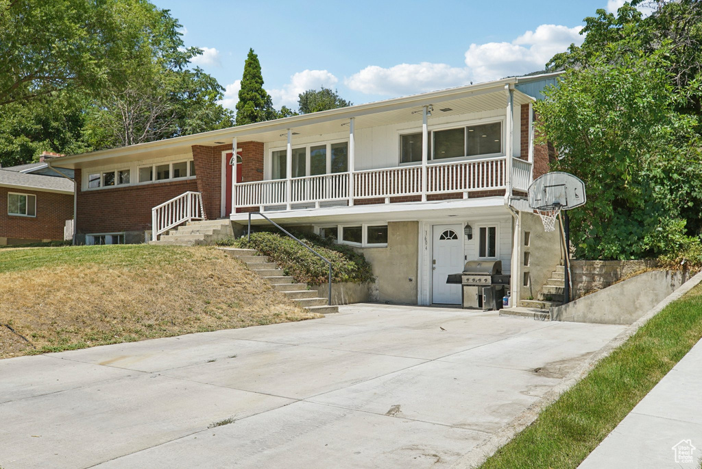 1604 N WILLOW LN Provo, UT 84604