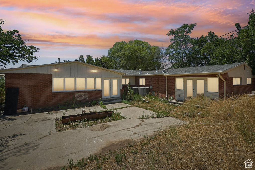 1604 N WILLOW LN Provo, UT 84604