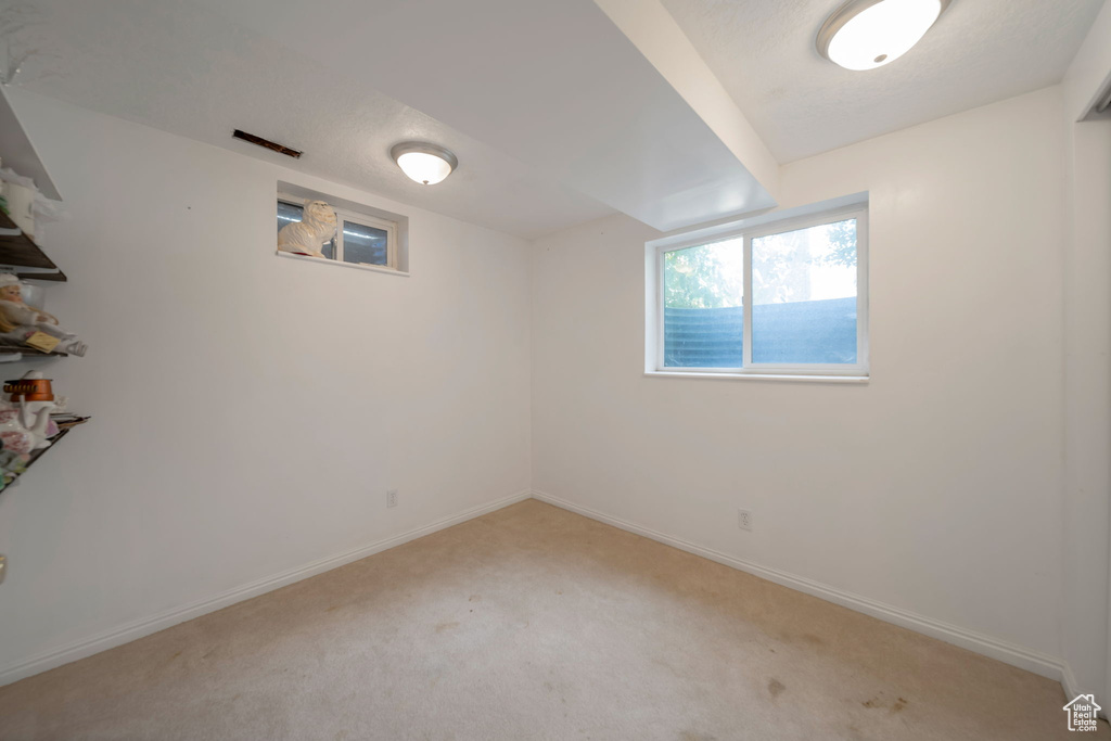 4882 W KATHLEEN AVE West Valley City, UT 84120