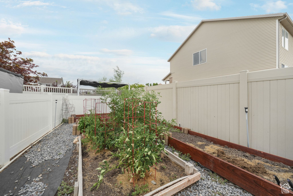 3587 W 2550 S Syracuse, UT 84075