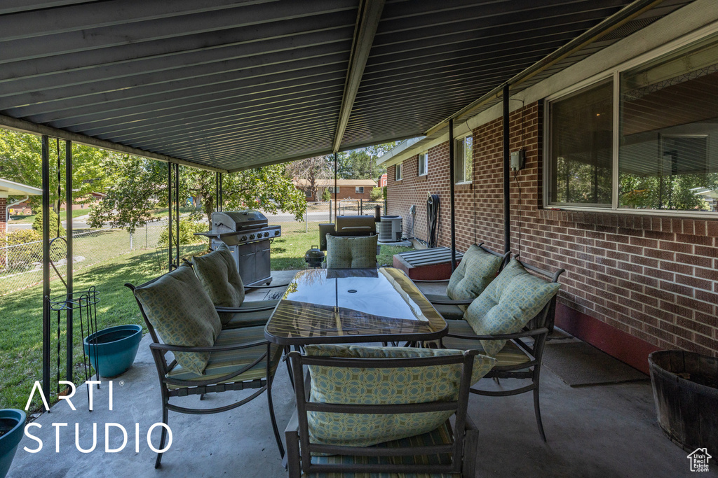 522 N VICKIE LN Clearfield, UT 84015