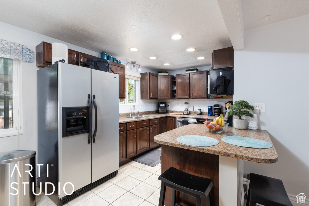 522 N VICKIE LN Clearfield, UT 84015