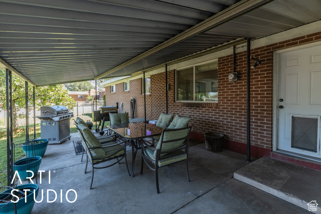 522 N VICKIE LN Clearfield, UT 84015