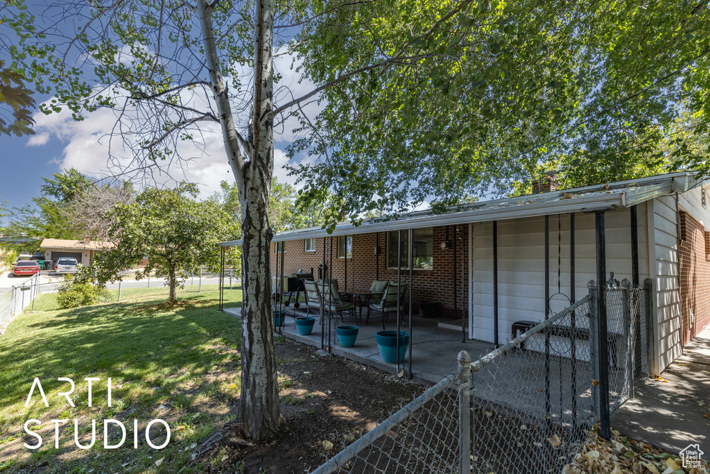 522 N VICKIE LN Clearfield, UT 84015