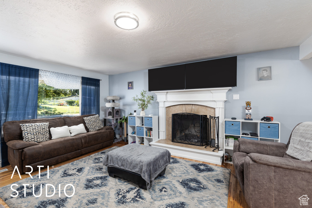 522 N VICKIE LN Clearfield, UT 84015