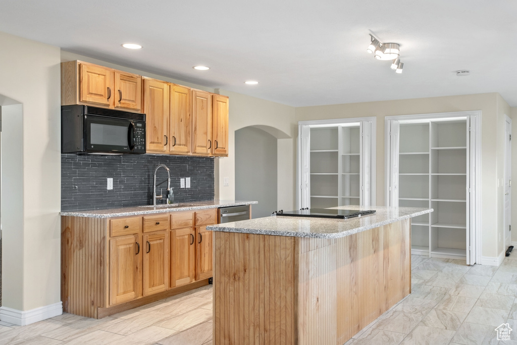 775 E MOLASSES MILL DR Draper, UT 84020