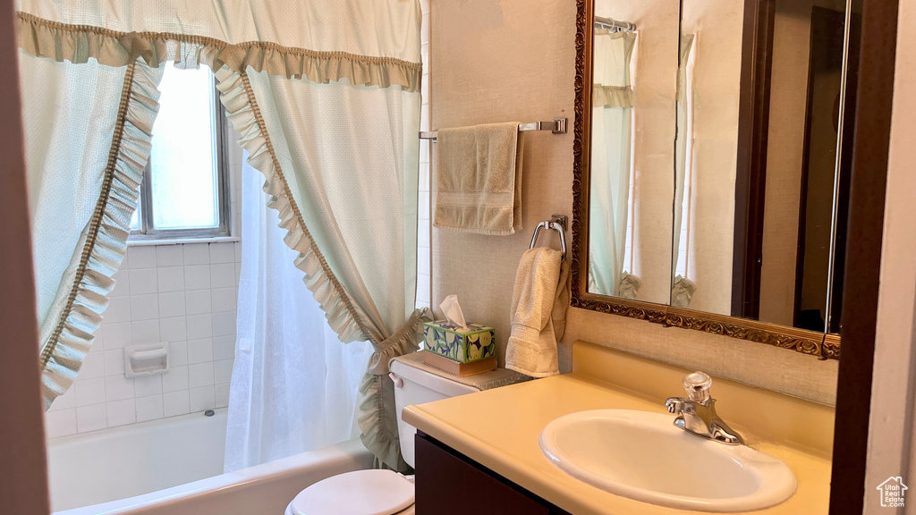 790 N VALLEY DR Castle Dale, UT 84513
